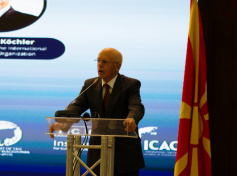 Hans Koechler01.jpg